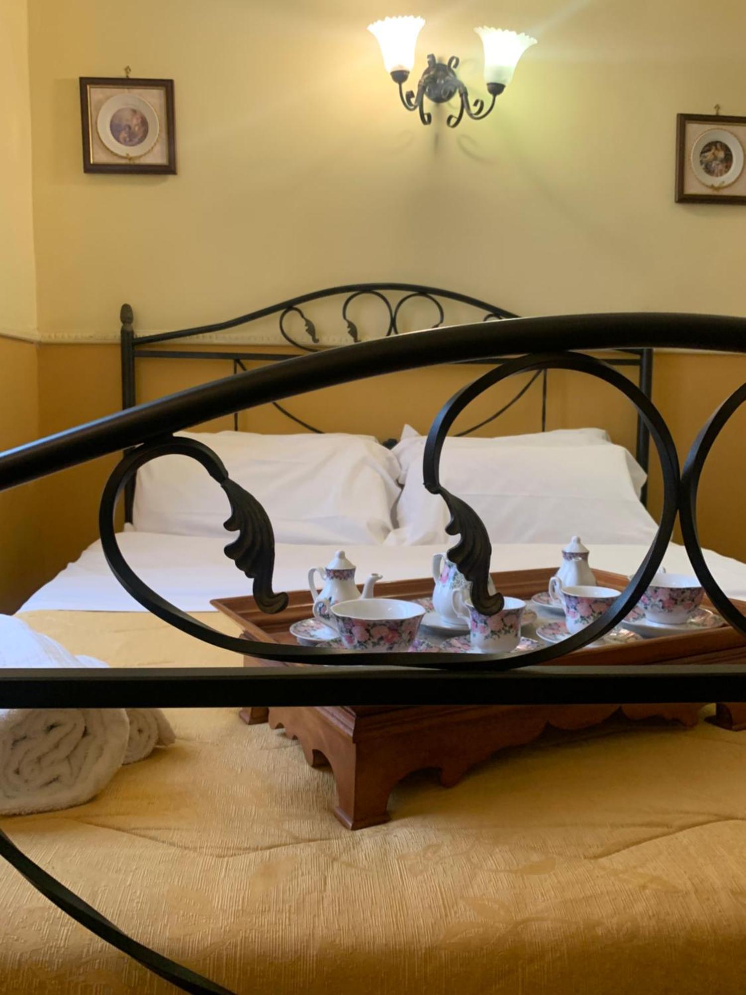 Hotel Pignatelli Napoli Екстер'єр фото