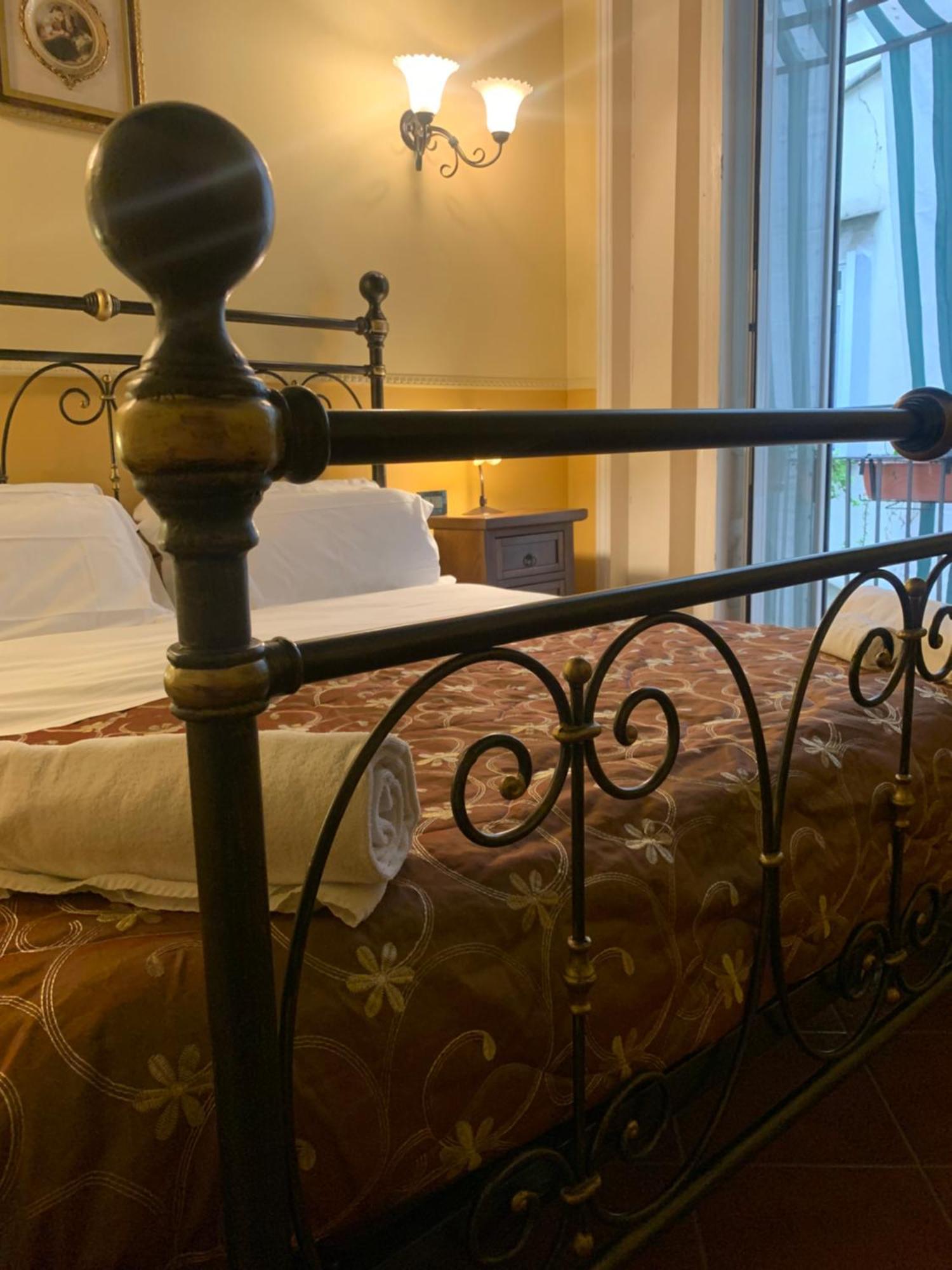 Hotel Pignatelli Napoli Екстер'єр фото