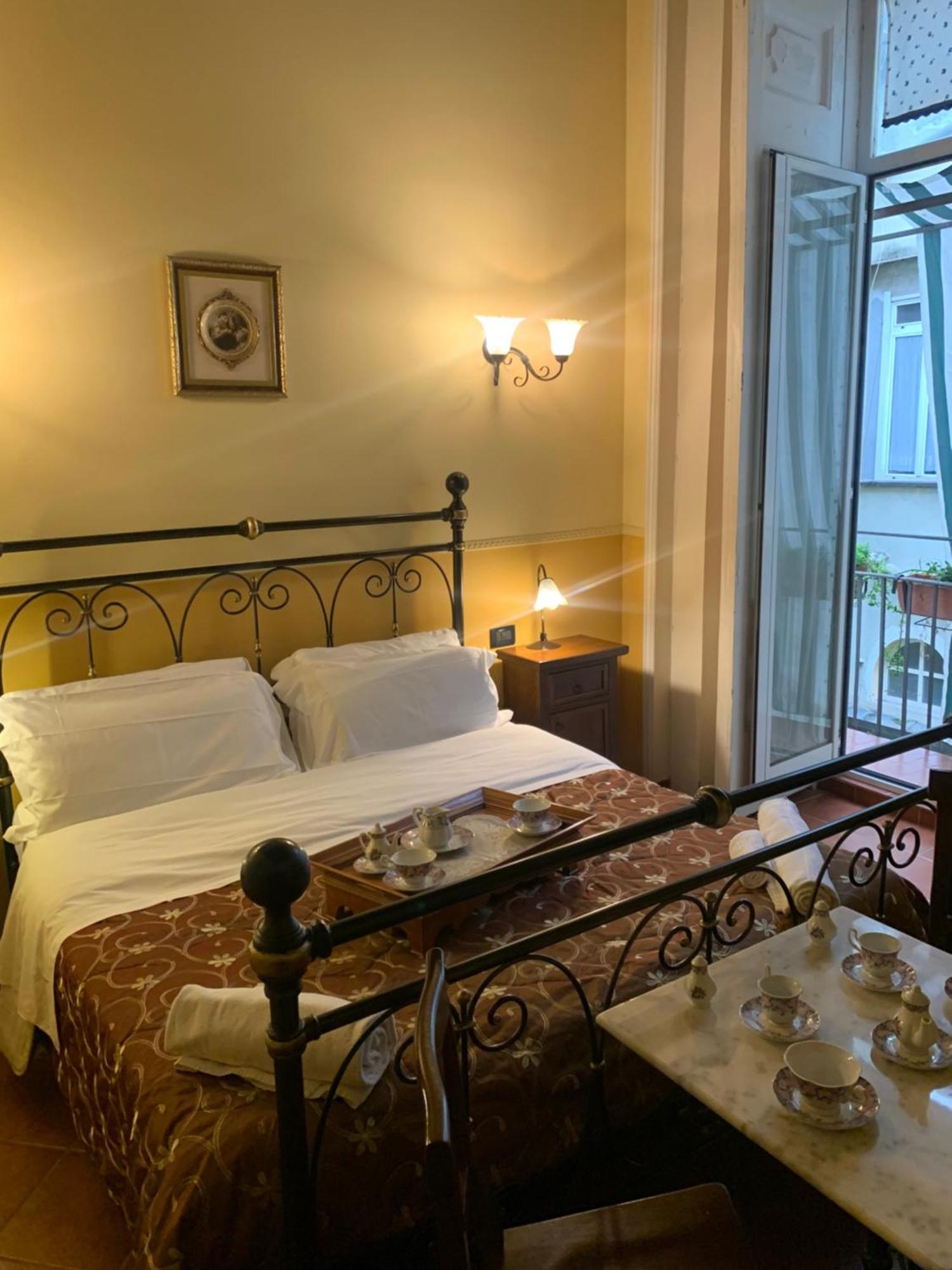 Hotel Pignatelli Napoli Екстер'єр фото