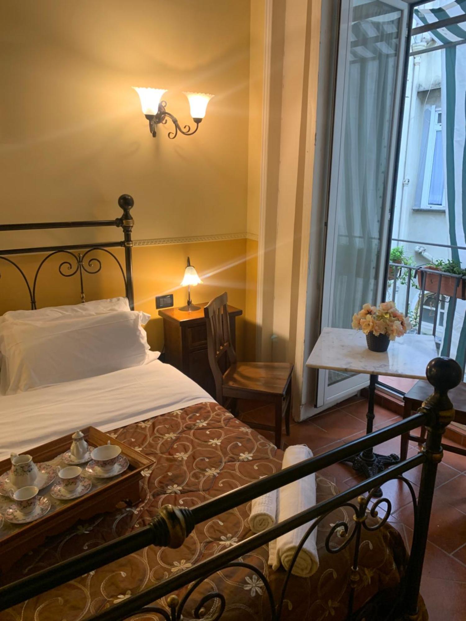 Hotel Pignatelli Napoli Екстер'єр фото