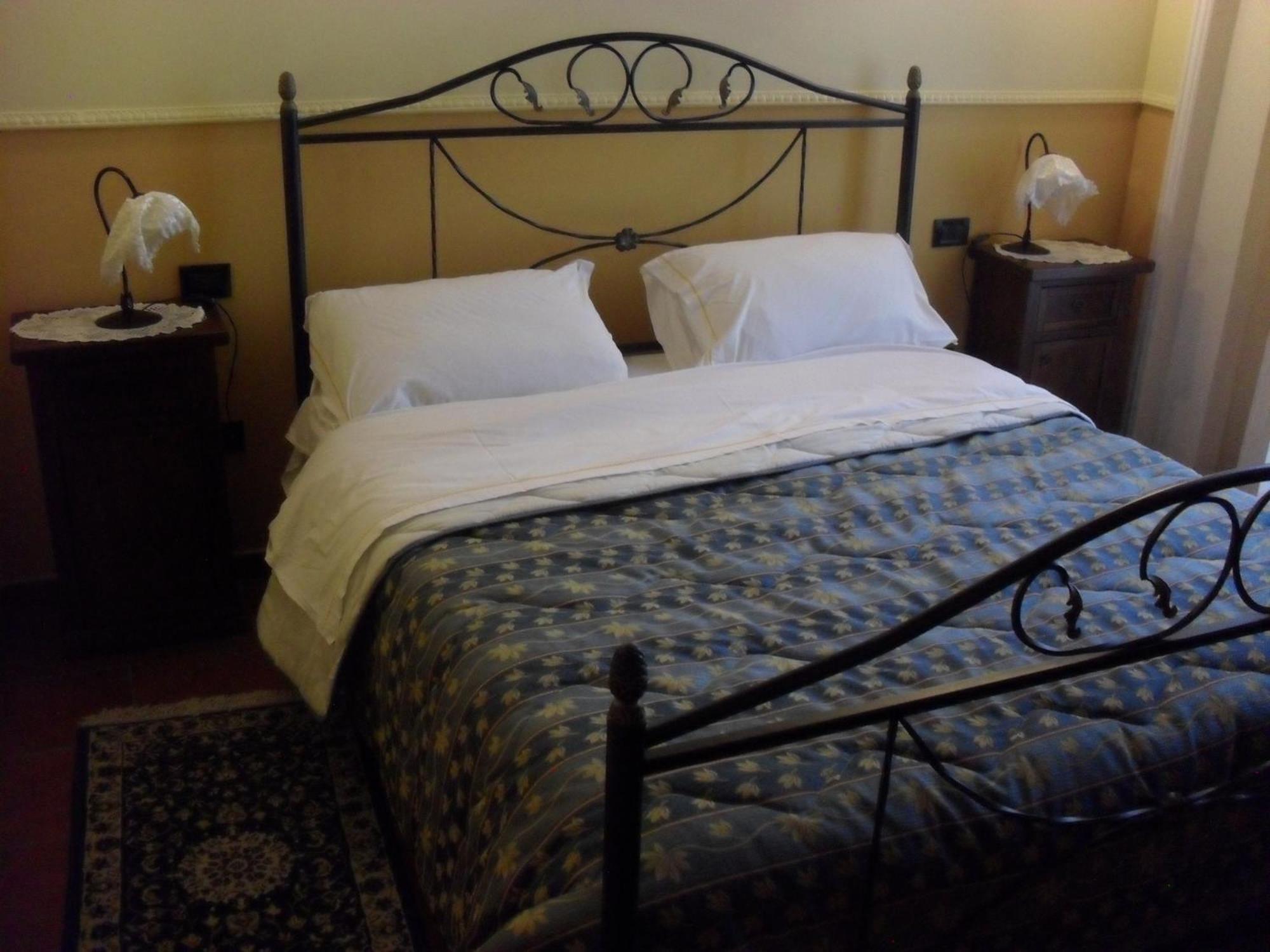Hotel Pignatelli Napoli Екстер'єр фото