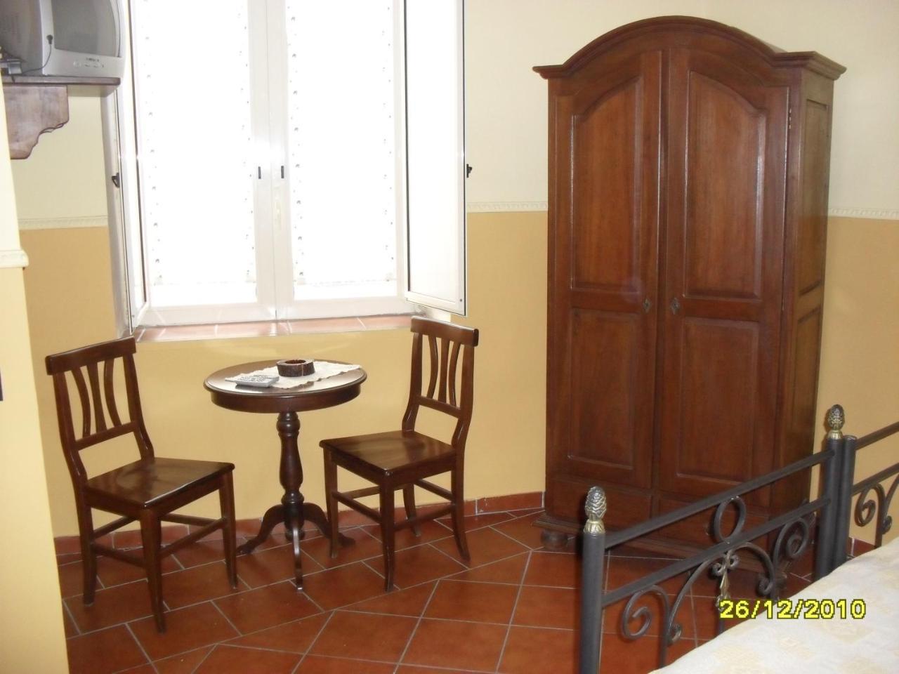 Hotel Pignatelli Napoli Екстер'єр фото